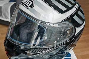 casco Shoei Neotec 2 + interfono Sena SRL 2