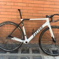 kit telaio factor 02 + ruote durace