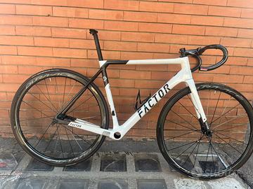 kit telaio factor 02 + ruote durace