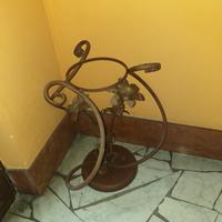 Porta vasi e piante €15 perfetto per giardino