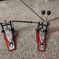 Doppio pedale per batteria (professionale)