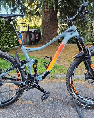 MTB da enduro Giant all-mountain