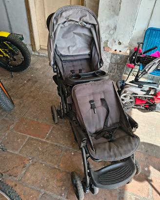 Passeggino Fratellare