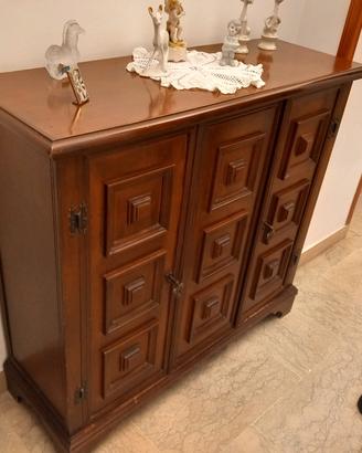 Mobile bar in legno