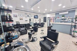 Ad. piazza gian battista vico- locale comm.le