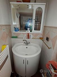 Mobiletto sottolavabo con specchiera