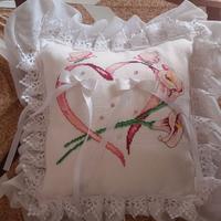 cuscino porta fedi punto croce 24x24 calle cuore