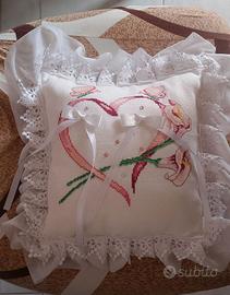 cuscino porta fedi punto croce 24x24 calle cuore