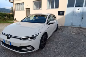 Volkswagen Golf 1.5 TGI DSG Style