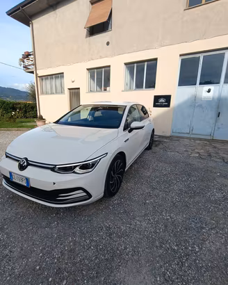 Volkswagen Golf 1.5 TGI DSG Style