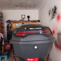 Bauletto per moto e scooter