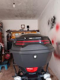 Bauletto per moto e scooter