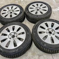 Cerchi + gomme invernali praticamente nuove!