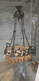 LAMPADARIO IN FERRO BATTUTO