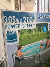 Piscina con accessori e pompa a sabbia