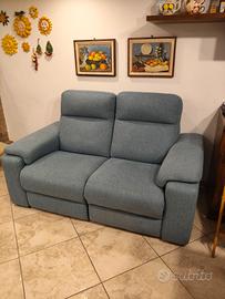 Divano biposto automatico reclinabile 