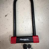 Lucchetto Radikal SRA a U per Moto o Sooter