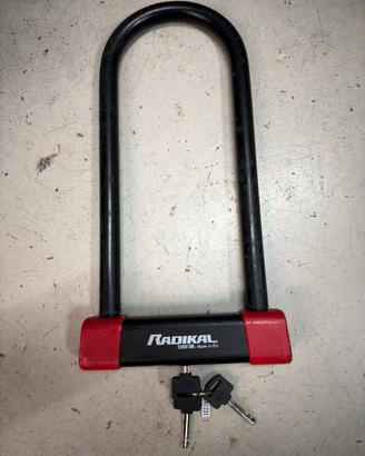 Lucchetto Radikal SRA a U per Moto o Sooter
