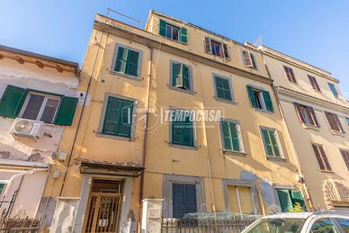 BILOCALE IN VIA DEI SULPICI!