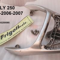 PORTAPACCHI BEVERLY 250 2005 2006 2007 RICAMBI PIA