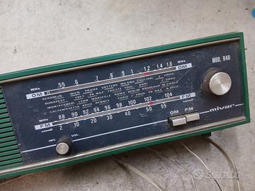 radio vintage mivar r40