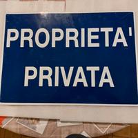 cartello segnaletico