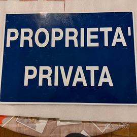 cartello segnaletico