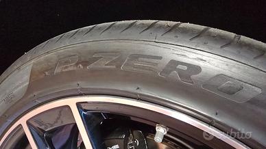 Pirelli PZERO marchio Porsche Macan
