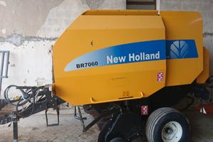   rotopressa  new holland br7060