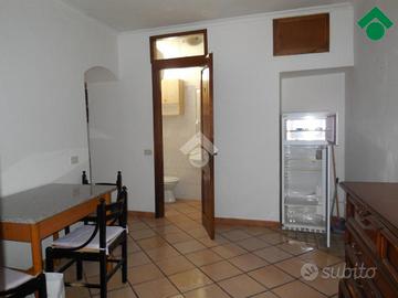 2 LOCALI A BELLEGRA