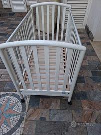 Lettino Pali in legno massello bianco-ottime condi