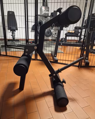 Bilanciere, rack e leg extension - leg curl 
