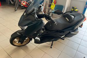 Yamaha xmax 300