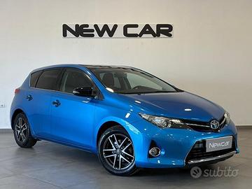 Toyota Auris 1.8 Hybrid Lounge