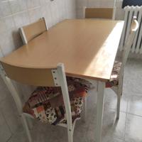 Tavolo +4 sedie
