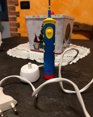 Coppia di spazzolini elettrici x bambini.