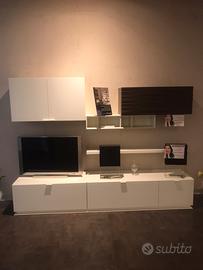 Parete attrezzata moderna