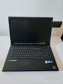 NOTEBOOK FUJITSU NH532 17,3" I5 4GB RAM (LEGGI)