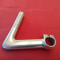 Attacco manubrio bicicletta