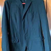 Vestito da uomo total black elegante ma comodo