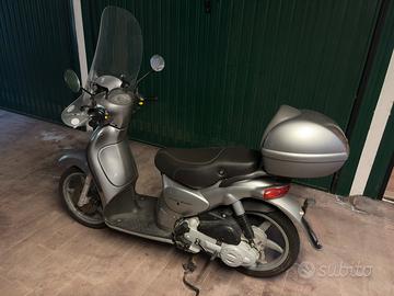 Aprilia Scarabeo 100