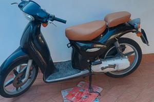 ciclomotore Aprilia scarabeo 50