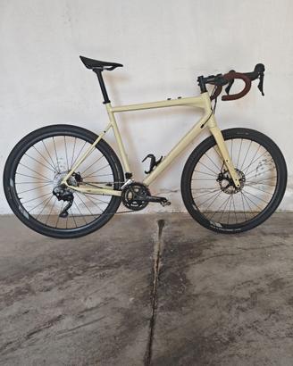 Gravel megamo jakar xl