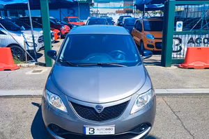 Lancia Ypsilon 1.2 69 CV 5 porte GPL Ecochic Gold