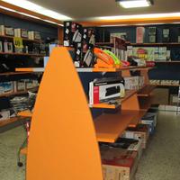 Arredamento  per Negozio colore Blu e Arancio