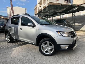 Dacia Sandero Stepway 0.9 tce Prestige 90cv Navi/P