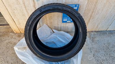 225/40 R19 93W Bridgestone LM005