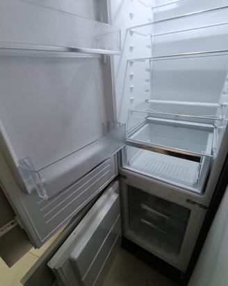FRIGORIFERO ELETTROLUX PRATICAMENTE NUOVO 