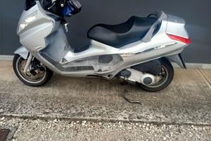 Scooter  piaggio X8 250