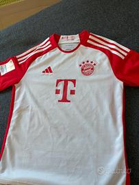 Home Kit Bayern Monaco 23/24 Adidas